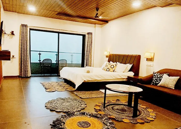 Vandhaara Luxury Stays